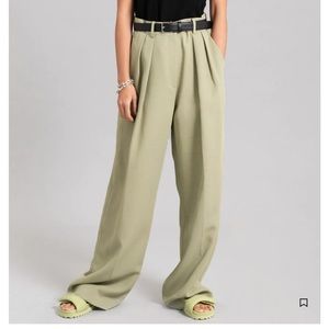 NWT - FRANKIE SHOP - Port Pleated Pants - Sage - M